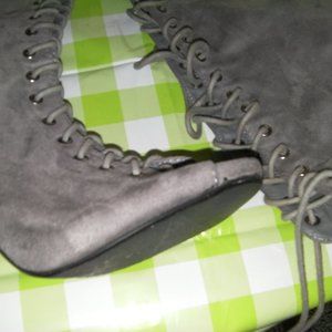 BOOHOO Size 8 Knee High Boots